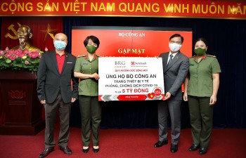 Tập đoàn BRG và SeABank ủng hộ trang thiết bị phòng  dịch Covid-19 trị giá 5 tỷ đồng cho Bộ Công an