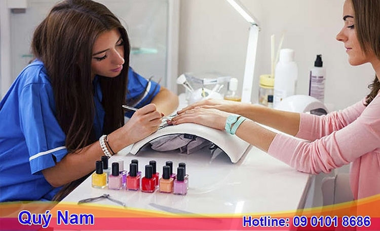 Dụng cụ làm nail được gửi đi Mỹ để kinh doanh thu lợi nhuận cao
