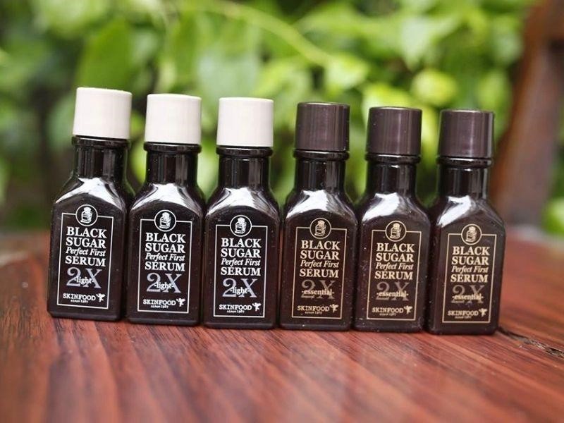 Beauty Blogger review về serum đường đen Skinfood như thế nào? Beauty Blogger review về serum đường đen Skinfood như thế nào?