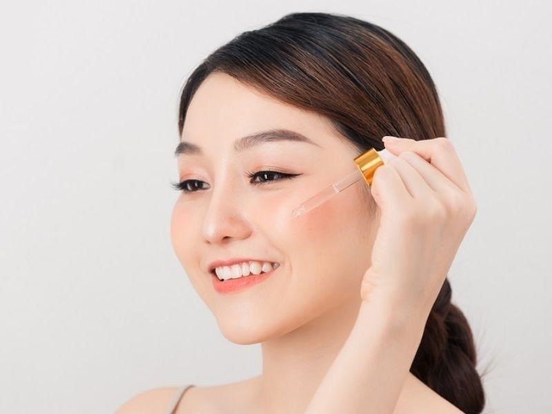 Beauty Blogger review về serum đường đen Skinfood như thế nào? Beauty Blogger review về serum đường đen Skinfood như thế nào?