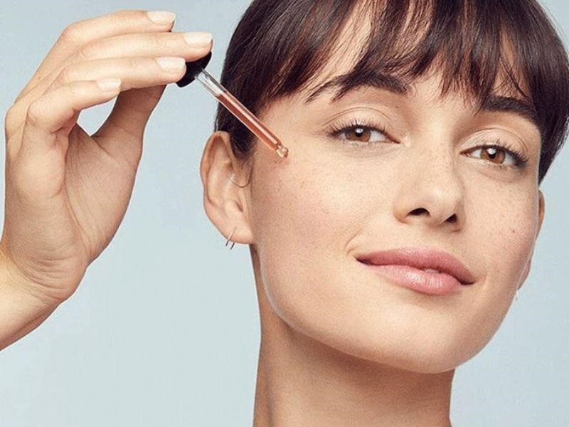 Beauty Blogger review về serum đường đen Skinfood như thế nào? Beauty Blogger review về serum đường đen Skinfood như thế nào?
