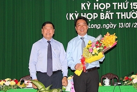 chan dung ong lu quang ngoi tan chu tich tinh vinh long