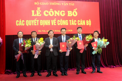 vinh long co tan pho bi thu tinh uy 48 tuoi