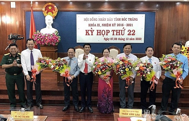 Phó Chủ tịch Ủy ban Nhân dân tỉnh Sóc Trăng Huỳnh Thị Diễm Ngọc - giữa (Ảnh: Trung Hiếu/TTXVN)