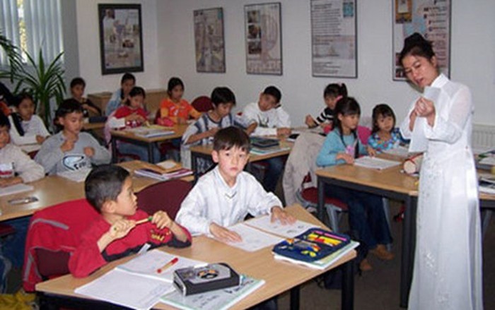 Tiếp tục đẩy mạnh thực hiện công tác người Việt Nam ở nước ngoài
