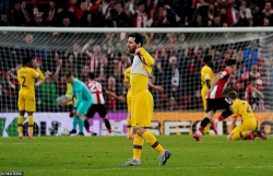 barca quyet thay mau luc luong ban tru cot mua bom tan