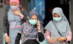 Dịch COVID-19: Hong Kong đón hơn 500 người từ Vũ Hán, Indonesia cách ly 70 y bác sĩ