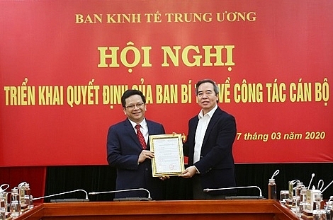 chan dung ong nguyen duc hien tan pho truong ban kinh te trung uong