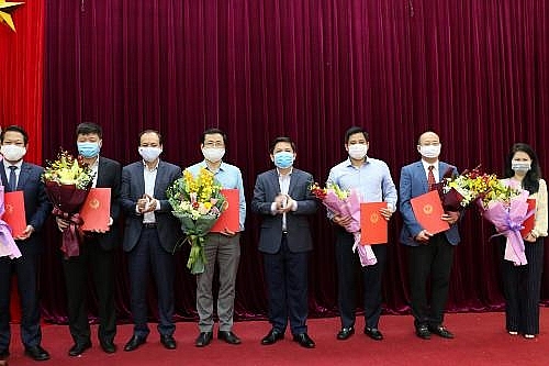 Bộ Giáo dục và Đào tạo, Bộ Nội vụ, Bộ Giao thông bổ nhiệm lãnh đạo mới bo giao duc va dao tao bo noi vu bo giao thong bo nhiem lanh dao moi