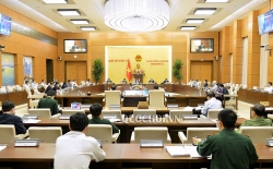 uy ban thuong vu quoc hoi quyet dinh nhan su tai nhieu co quan dia phuong