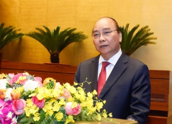 Thủ tướng Nguyễn Xuân Phúc giới thiệu, quán triệt Chiến lược phát triển KT-XH