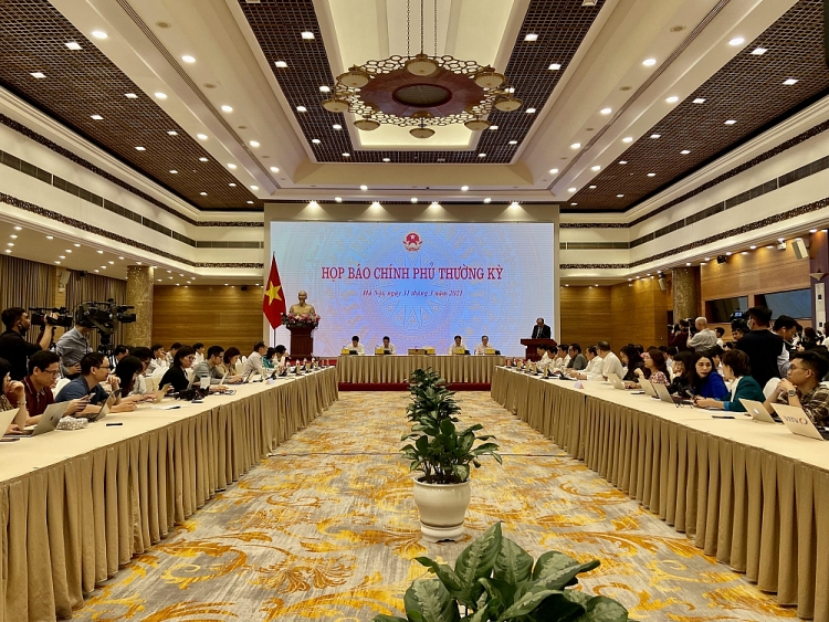 Toàn cảnh họp báo
