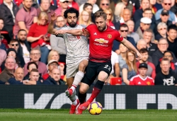 Liên tiếp hành động đẹp giữa mùa dịch, MU "vượt mặt" Liverpool trong mắt NHM