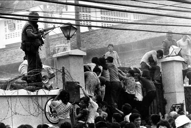 nhung hinh anh khong the nao quen ve ngay giai phong mien nam 3041975
