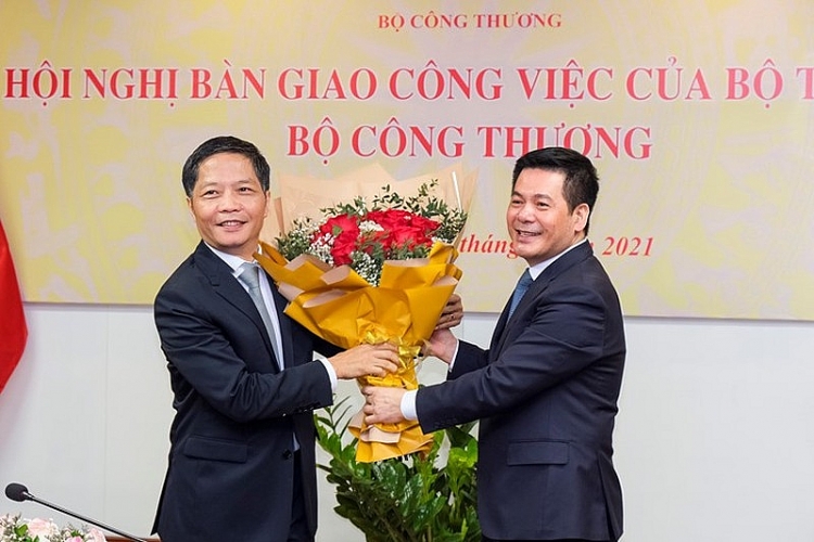 Nhân sự mới bộ, ngành tuần qua: Trưởng Ban Tổ chức Trung ương và 5 Bộ trưởng nhận nhiệm vụ