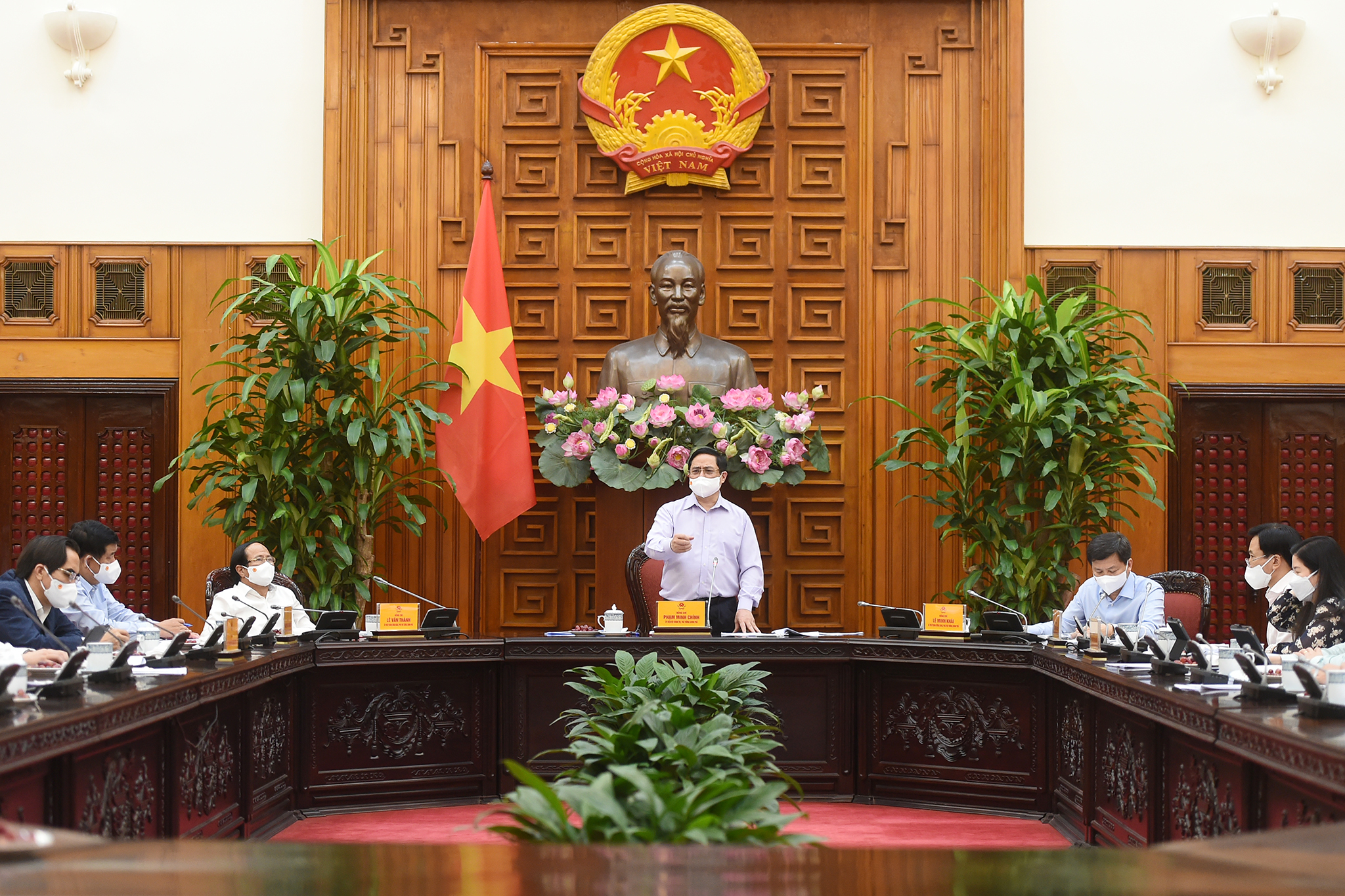Thủ tướng yêu cầu đổi mới mạnh mẽ tư duy, tạo đột phá thúc đẩy phát triển kinh tế-xã hội