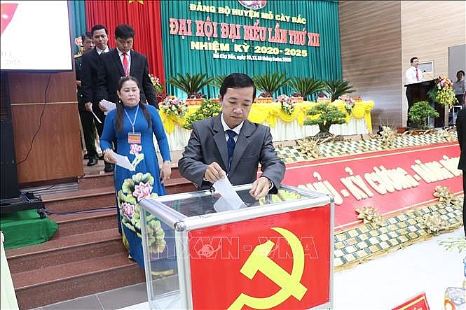 Danh sách 13 ứng viên đại biểu Quốc hội tại Bến Tre