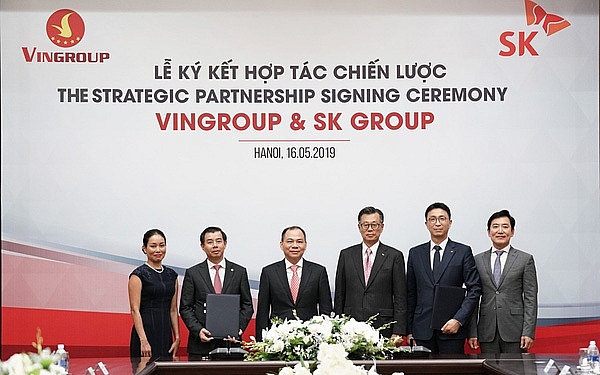 ong lon han quoc chi 1 ty usd mua co phieu vingroup