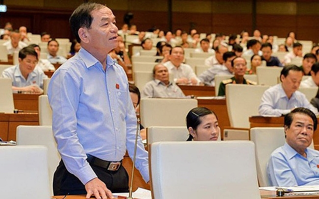 dai bieu quoc hoi noi gi ve de xuat tang tuoi nghi huu