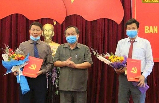 ban bi thu kien toan nhan su lanh dao moi tai binh duong dak nong