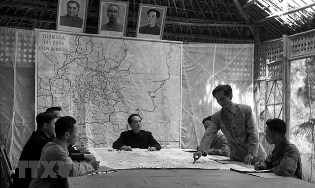 nhin lai nhung hinh anh lich su hiem co ve chien thang dien bien phu