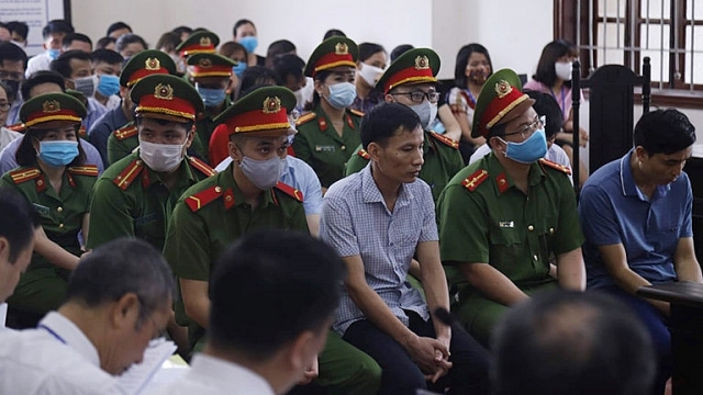 tuyen an vu gian lan thi cu o hoa binh cao nhat 10 nam tu