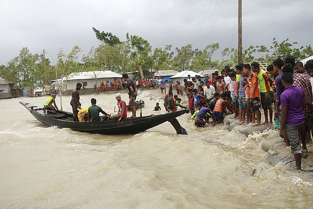 sieu bao amphan tan pha an do va bangladesh giet chet it nhat 106 nguoi