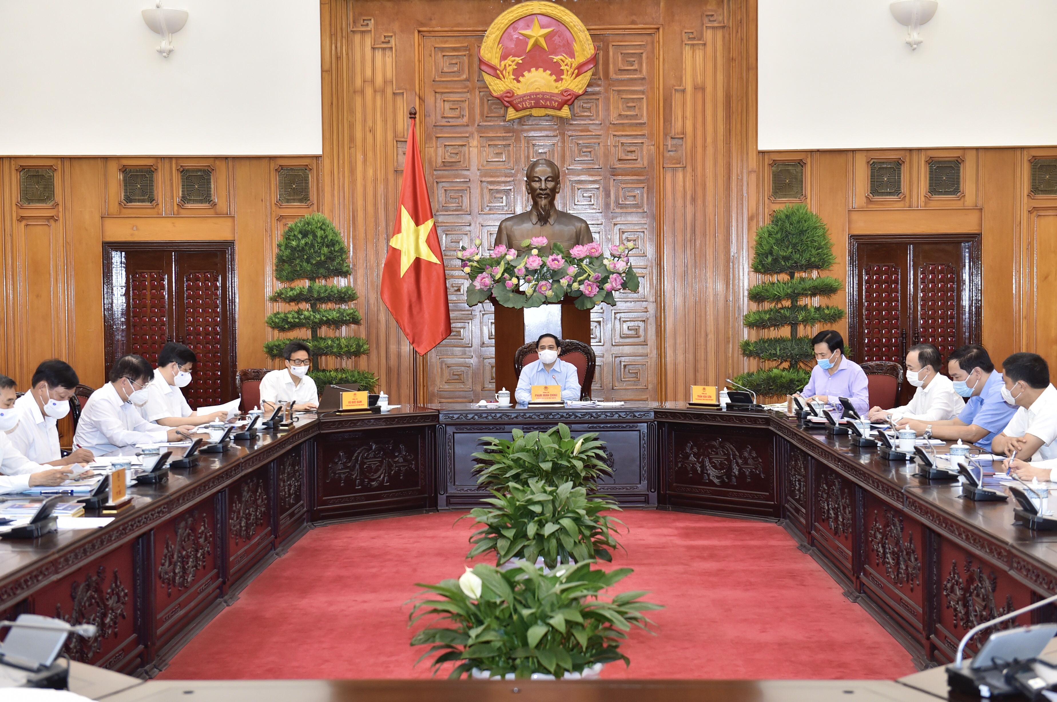 Thủ tướng Phạm Minh Chính: Quyết định những vấn đề cấp bách để phòng chống dịch hiệu quả hơn