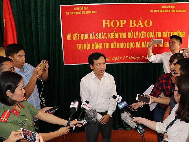 co con duoc nang diem can bo dang vien tinh ha giang phai giai trinh