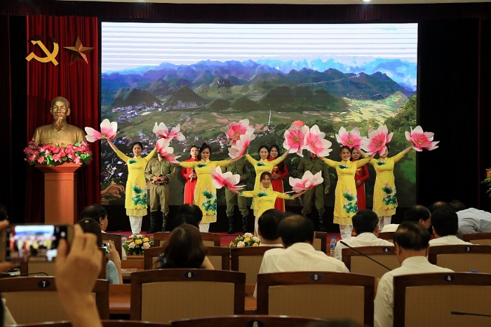de xuat thanh lap hoi doanh nhan viet nga