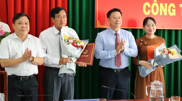 tphcm can tho tay ninh kien toan nhan su bo nhiem lanh dao moi