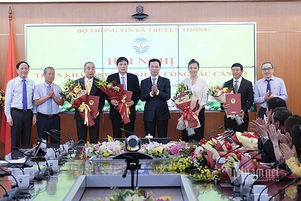 bo thong tin va truyen thong bo nhiem nhieu lanh dao cap cuc vu