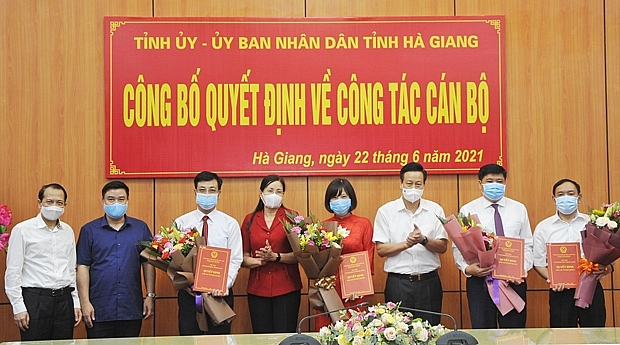 Loạt nhân sự mới được điều động, bổ nhiệm tại Nghệ An, Hà Giang