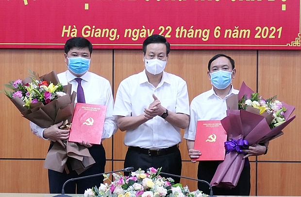 Loạt nhân sự mới được điều động, bổ nhiệm tại Nghệ An, Hà Giang