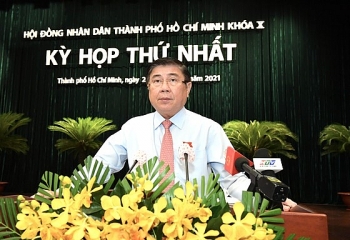 ong nguyen thanh phong tiep tuc duoc bau lam chu tich ubnd tphcm