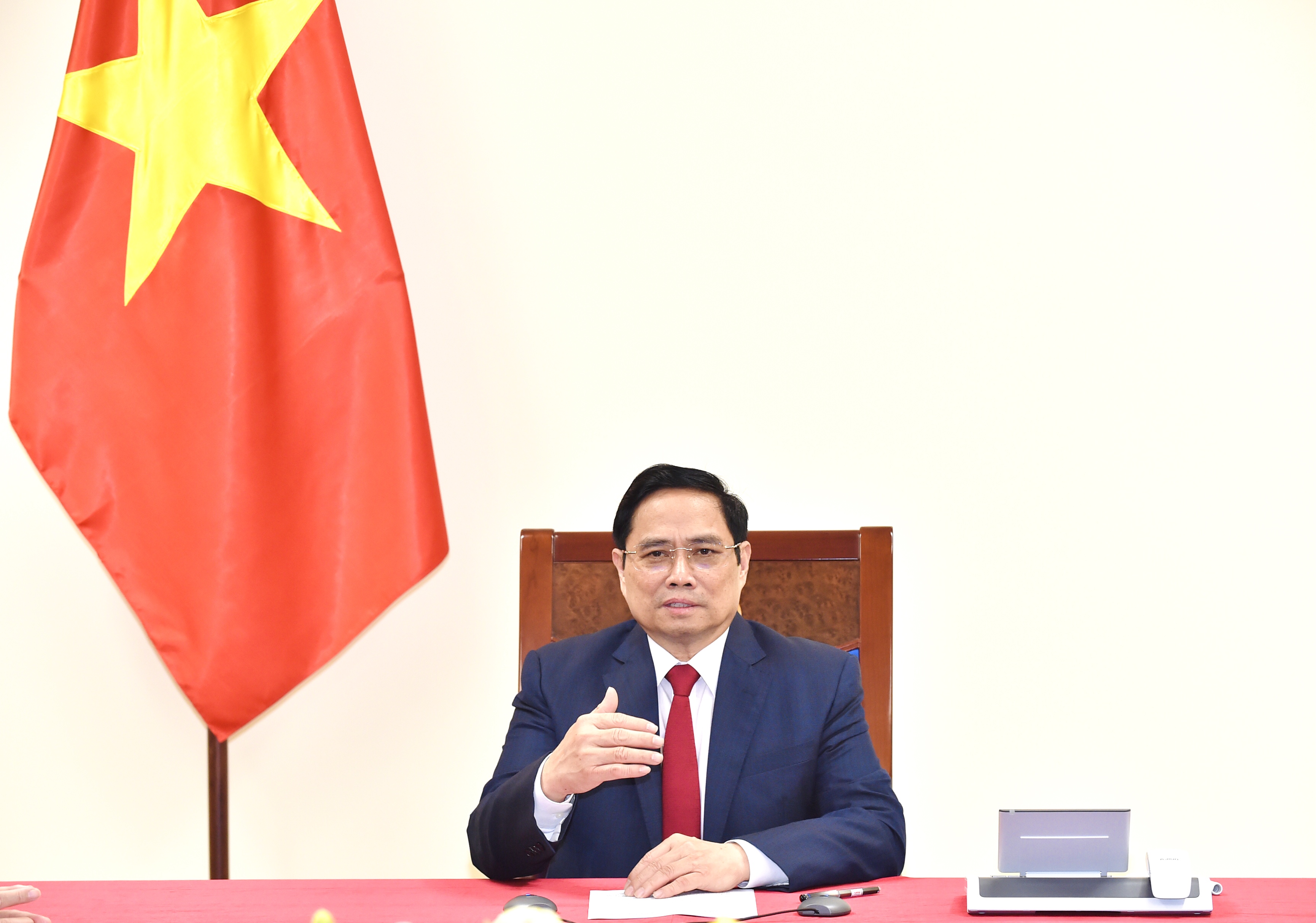 Thủ tướng đề nghị WHO hỗ trợ VN trở thành một trung tâm sản xuất vaccine khu vực Tây Thái Bình Dương