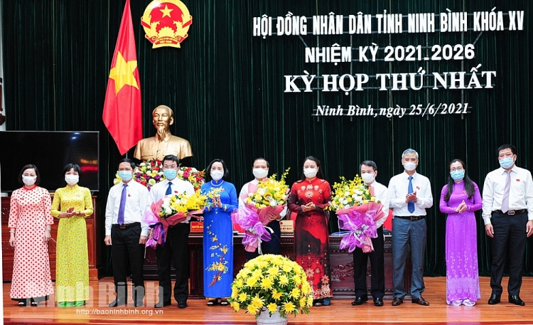 Các nhân sự trúng cử các chức danh HĐND tỉnh ra mắt