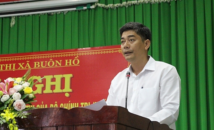 Ông Y Vinh Tơr