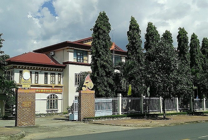 de nghi ky luat nguyen vien truong vksnd tinh kon tum hoang van phuoc