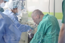 Tin tức COVID-19 ngày 3/7: Phi công người Anh được hội chẩn lần thứ 6