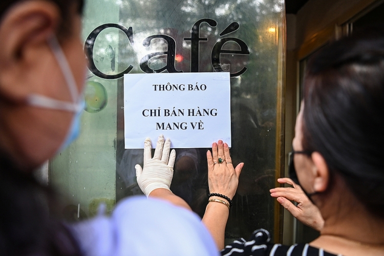 Hình các cửa hàng bị đóng cửa trên các con đường. (Ảnh minh họa: VnExpress)