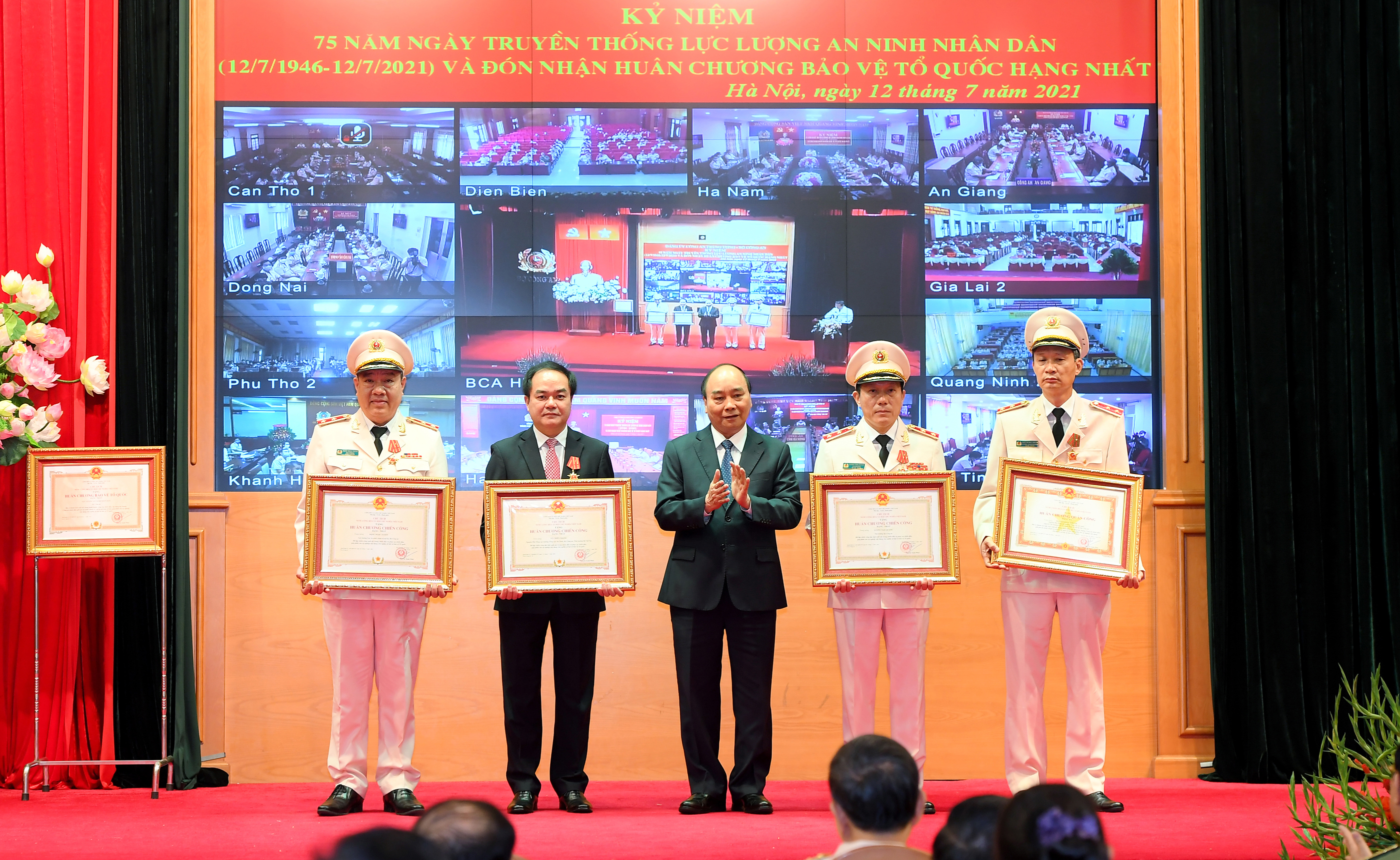Chủ tịch nước Nguyễn Xuân Phúc: An ninh quốc gia là đặc biệt hệ trọng, then chốt, sống còn