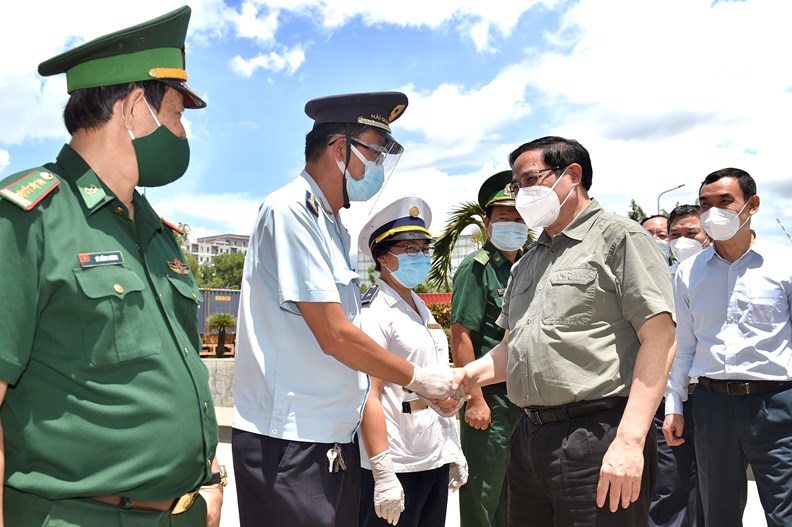 Tập trung hỗ trợ phòng, chống dịch tại các tỉnh, thành phố thực hiện giãn cách xã hội