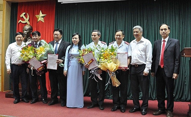 nhan su moi bo y te ngan hang nha nuoc