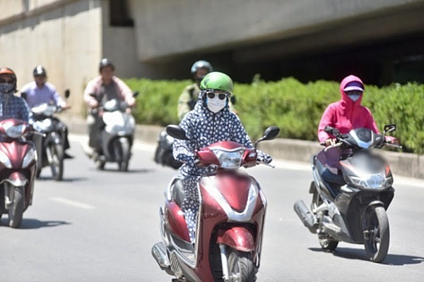ha noi nang 38 do tia tu ngoai o muc nguy hai cao