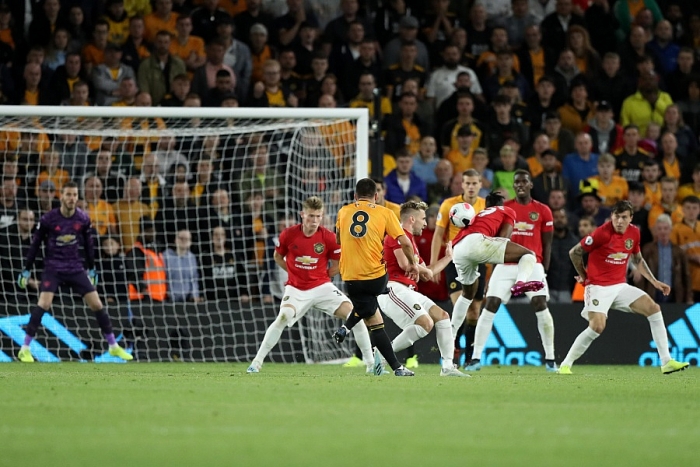 pogba hoa toi do mu bi wolves cam hoa dang tiec