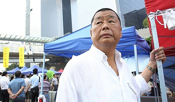 trung quoc trum truyen thong hong kong jimmy lai bi bat vi luat an ninh moi