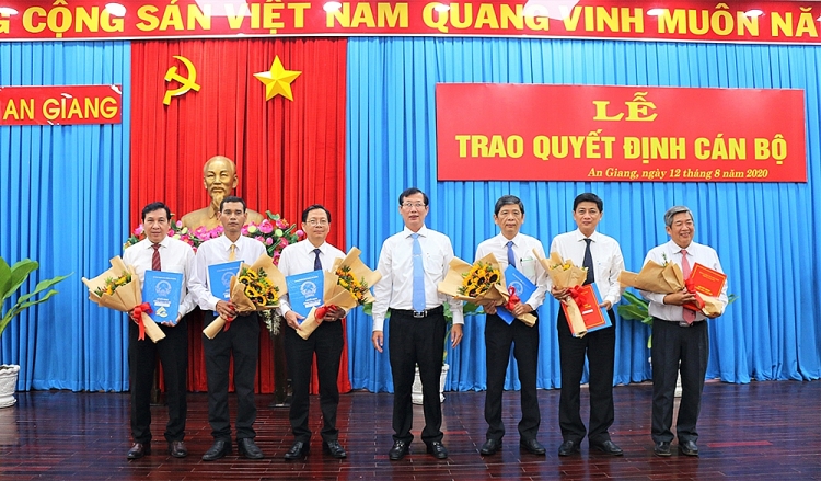 tphcm an giang kien toan nhan su bo nhiem lanh dao moi