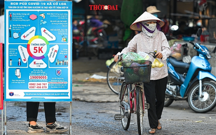 Hà Nội: Người dân nghiêm túc sử dụng phiếu đi chợ, tự giác chấp hành quy định giãn cách