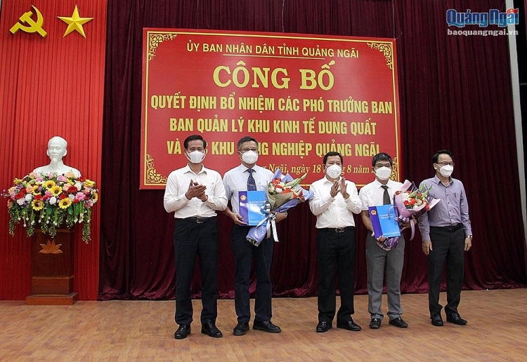 Ông Lương Trọng Nguyên và ông Nguyễn Phạm Trọng Nghĩa nhận quyết định